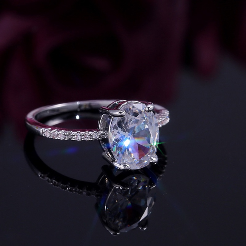 NEW!! 💎 Women’s Luxury Cubic Zirconia Ring - Picture 5 of 10